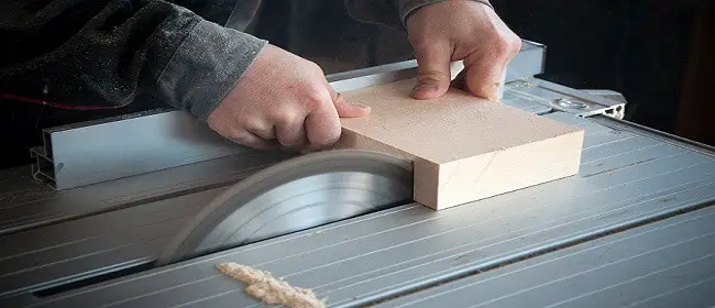 advantages of a table saw